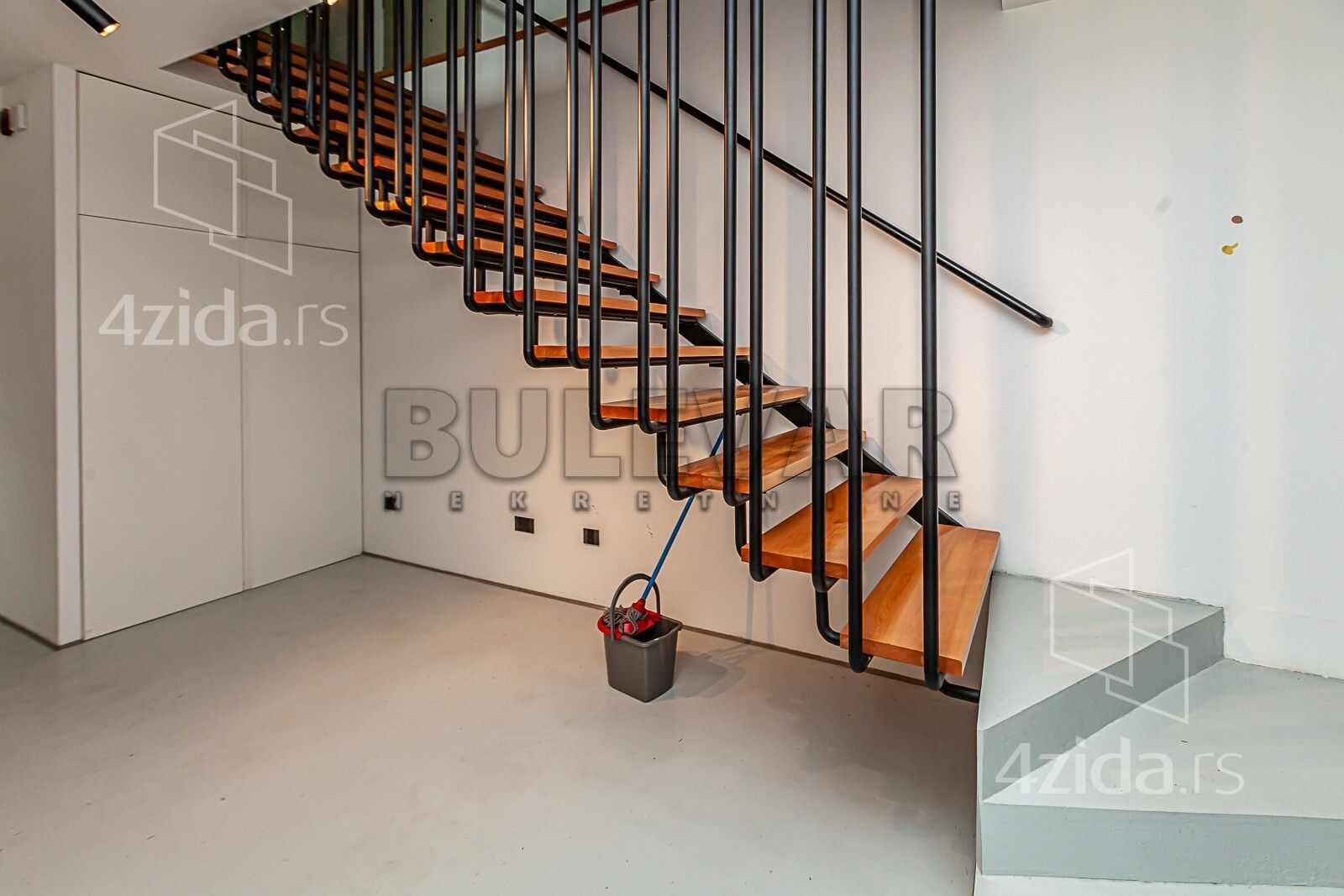 Bulevar 12. februar - Prikaz 4