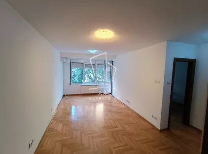 Sazonova | 4zida.rs