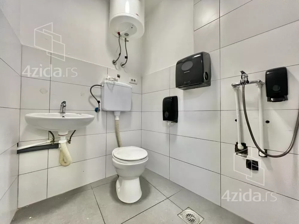 Lokal | 4zida
