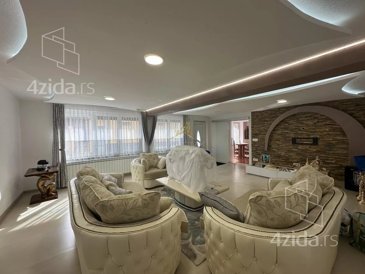 Kuća | 4zida