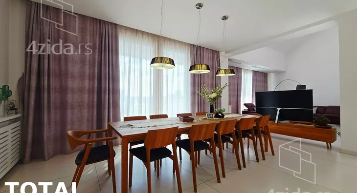 Sedmosoban stan | 4zida