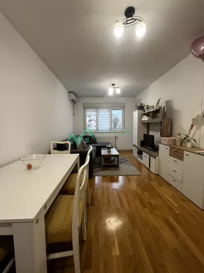 Novo Naselje | 4zida.rs