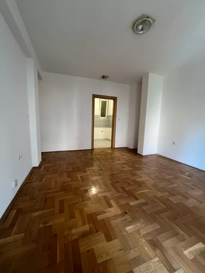 Janka Čmelika | 4zida.rs