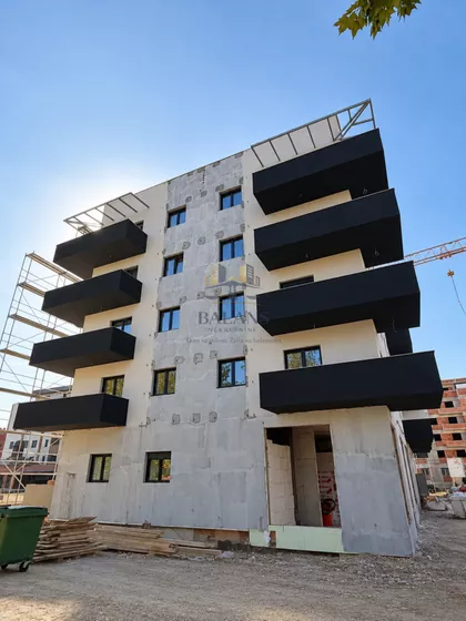 Novi Banovci | 4zida.rs