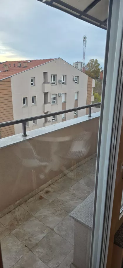 Dobanovačka 79A | 4zida.rs