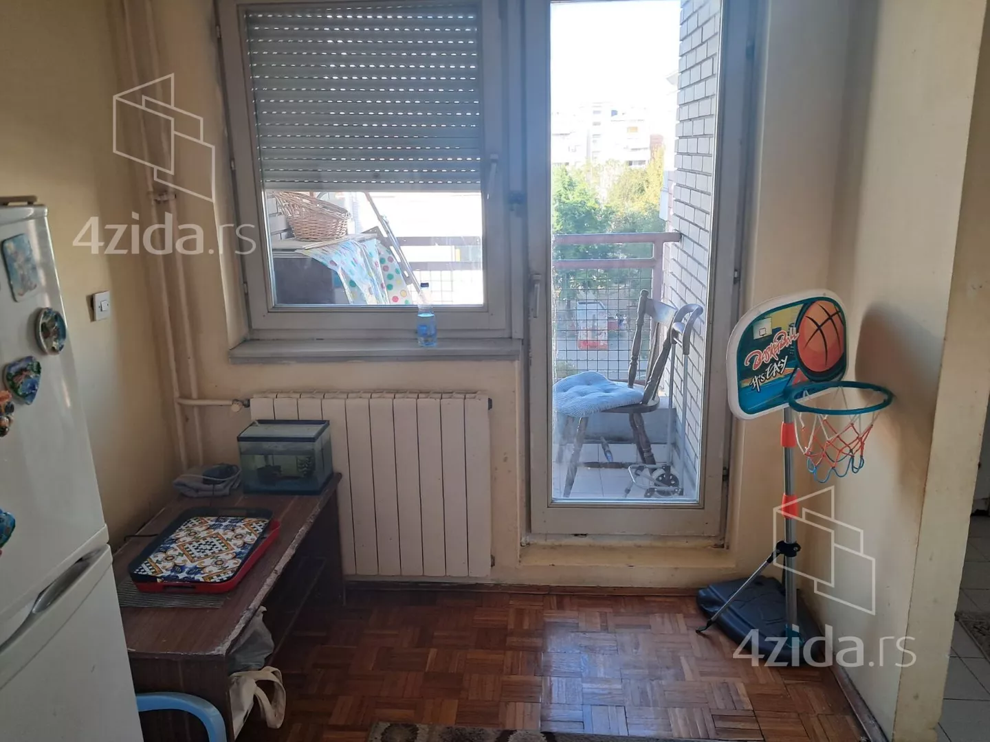 Dvoiposoban stan | 4zida