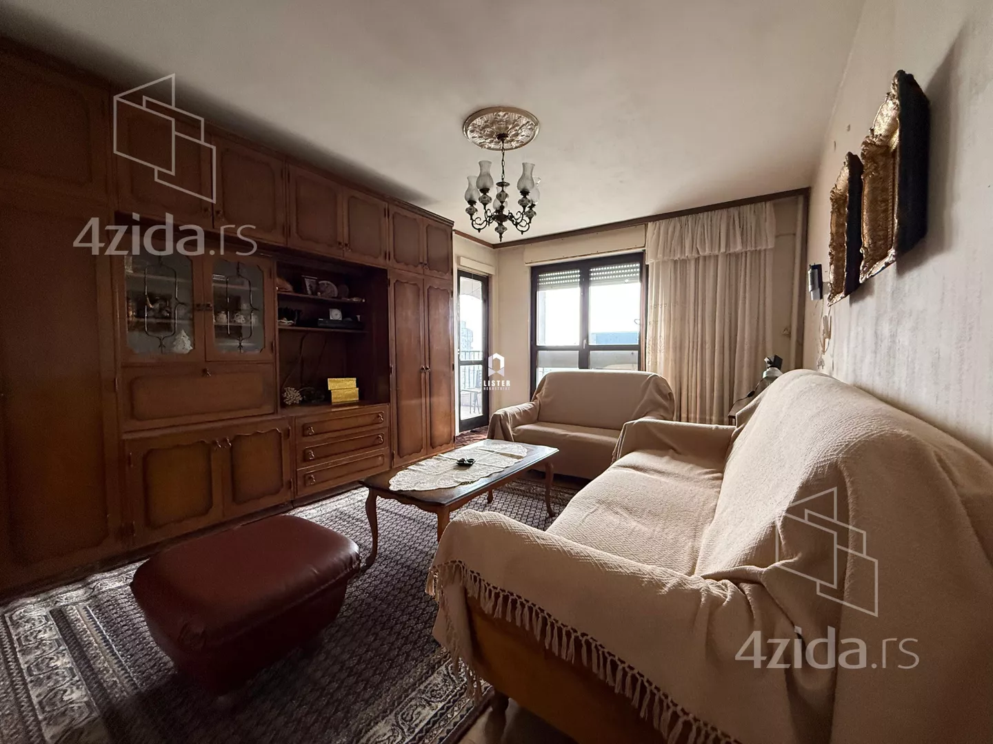 Troiposoban stan | 4zida