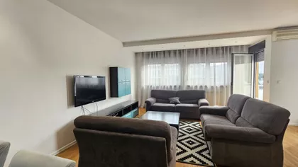 Mitropolita Stratimirovića | 4zida.rs