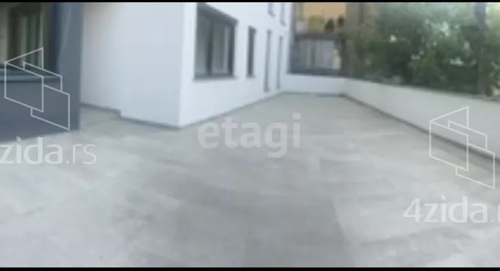 Šestosoban stan | 4zida