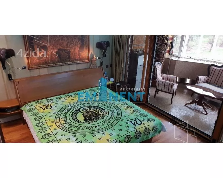 Petosoban stan | 4zida