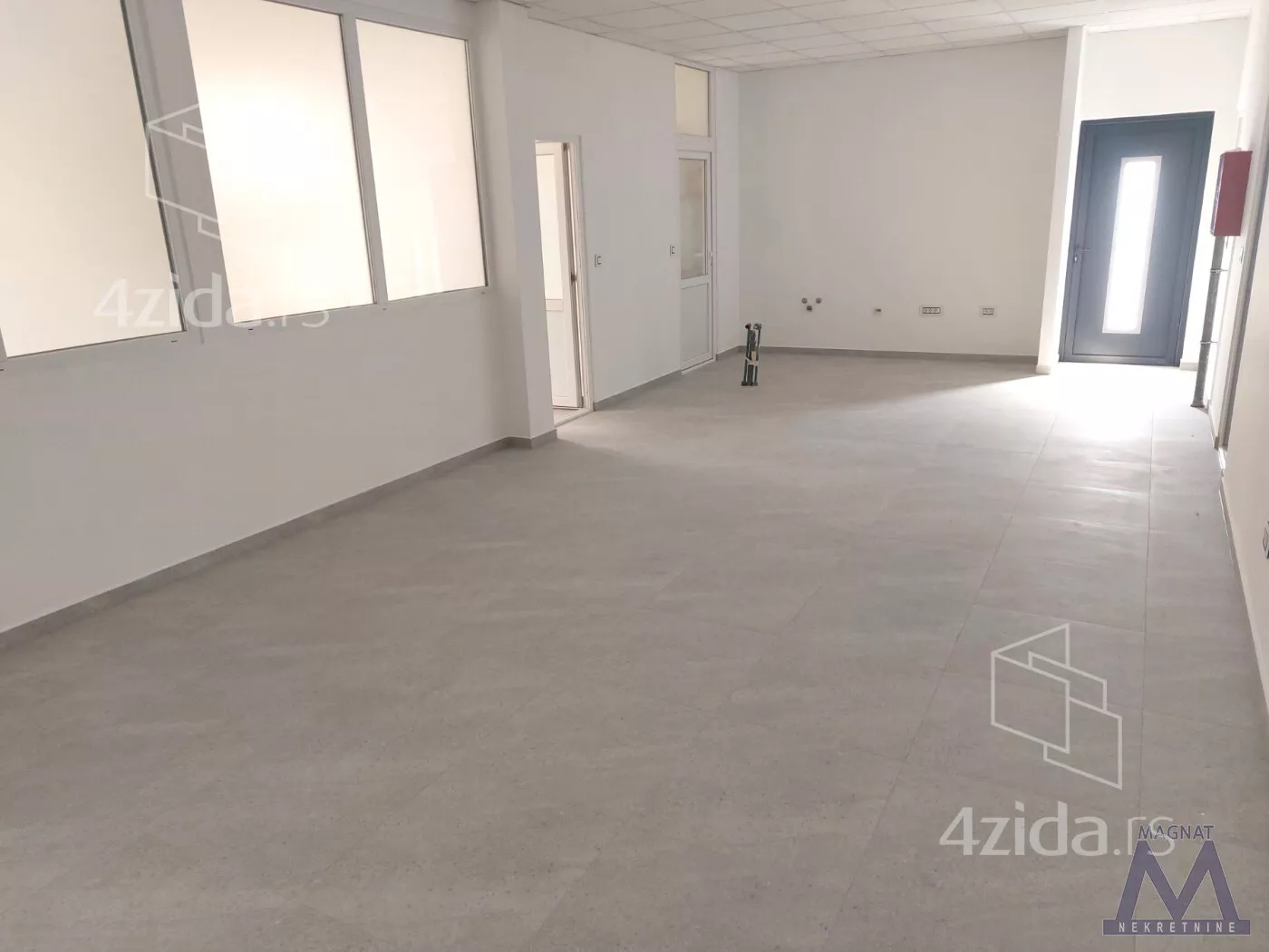 Poslovni prostor | 4zida