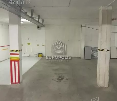 Garaža | 4zida