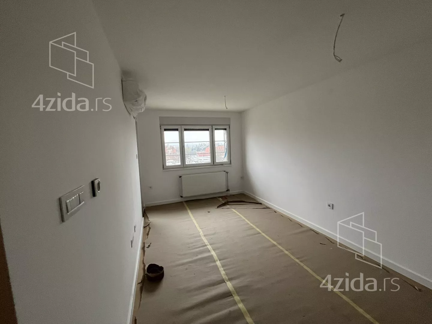 Jednoiposoban stan | 4zida