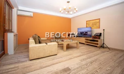 Ismeta Mujezinovića | 4zida.rs