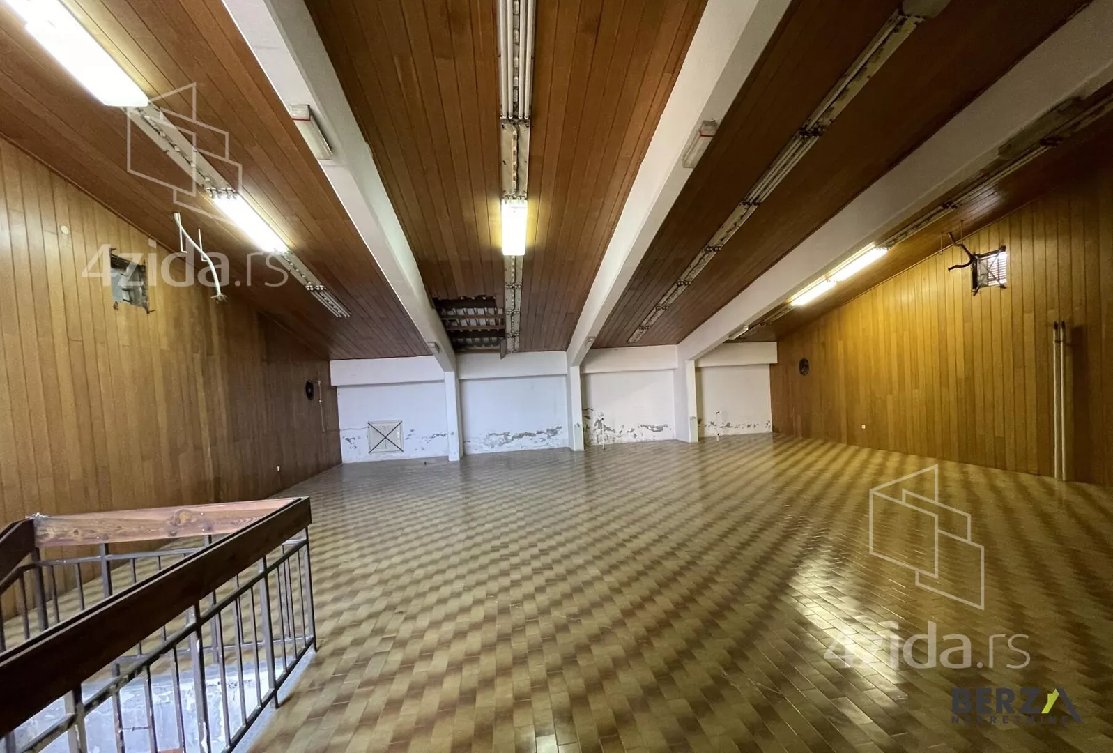 Poslovni prostor | 4zida