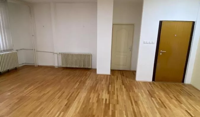 Poslovna zgrada | 4zida