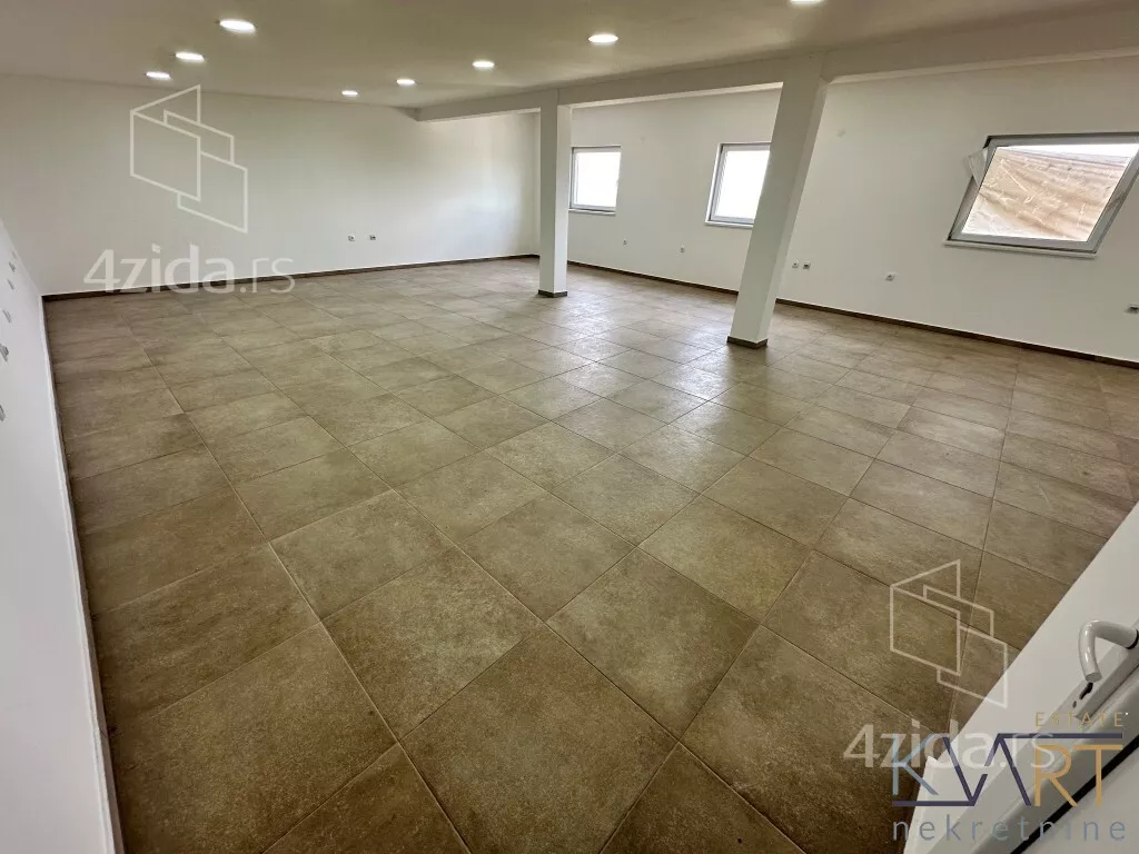 Poslovni prostor | 4zida