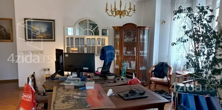 4-etažna kuća | 4zida