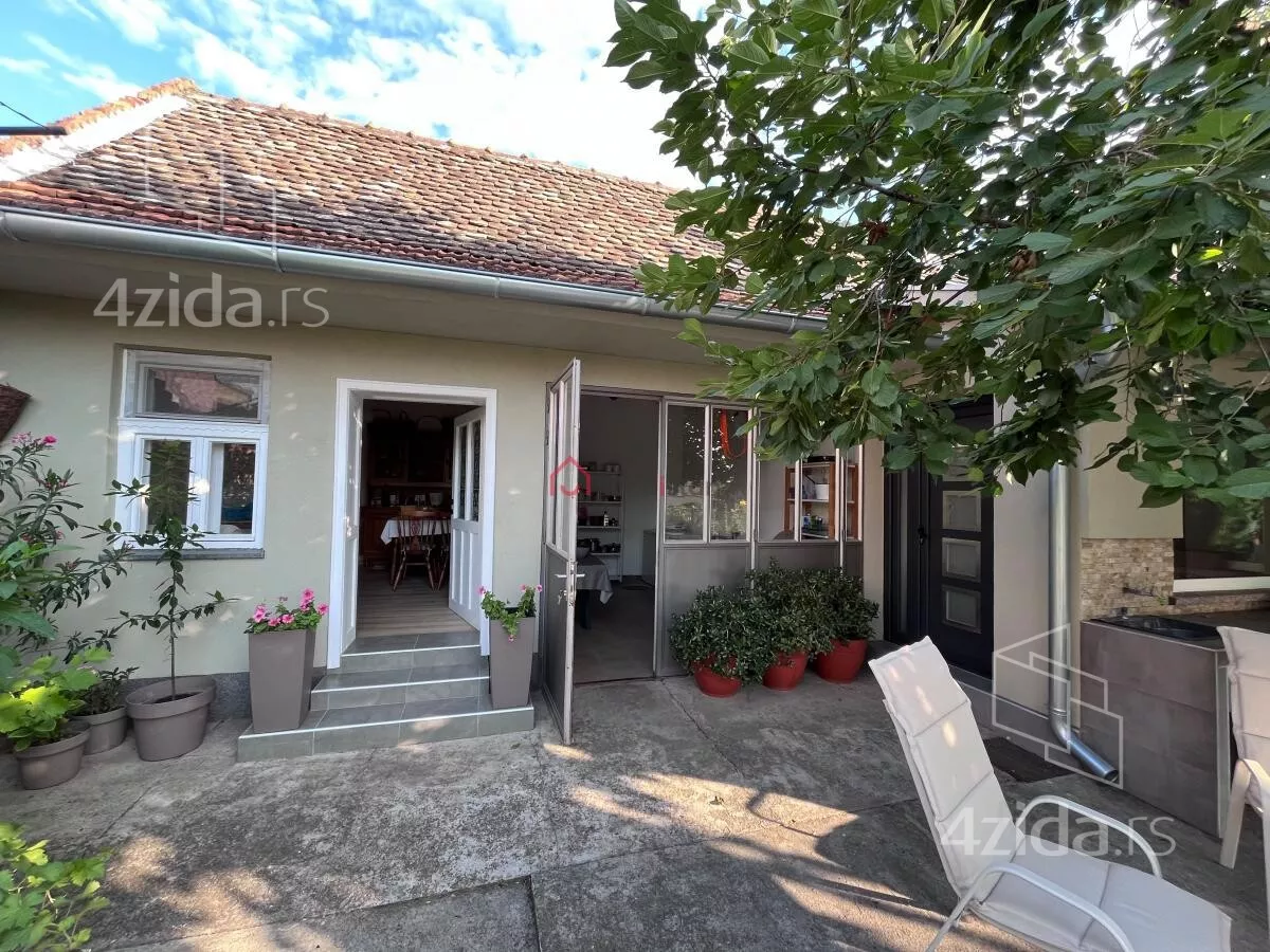 Kuća | 4zida