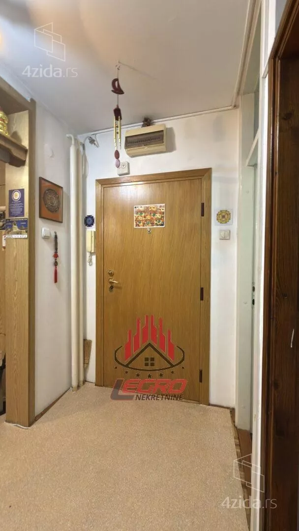 Četvoroiposoban stan | 4zida