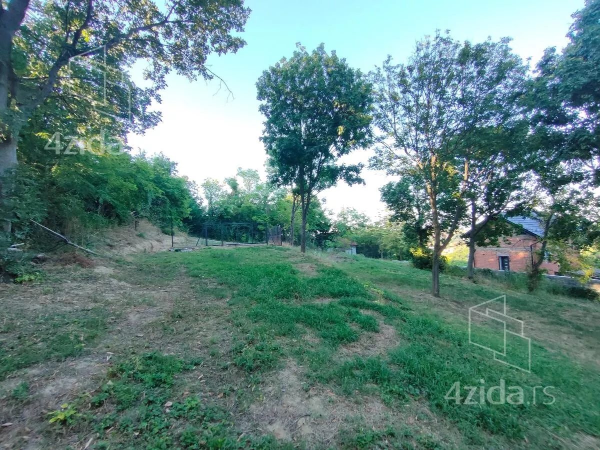 Plac | 4zida