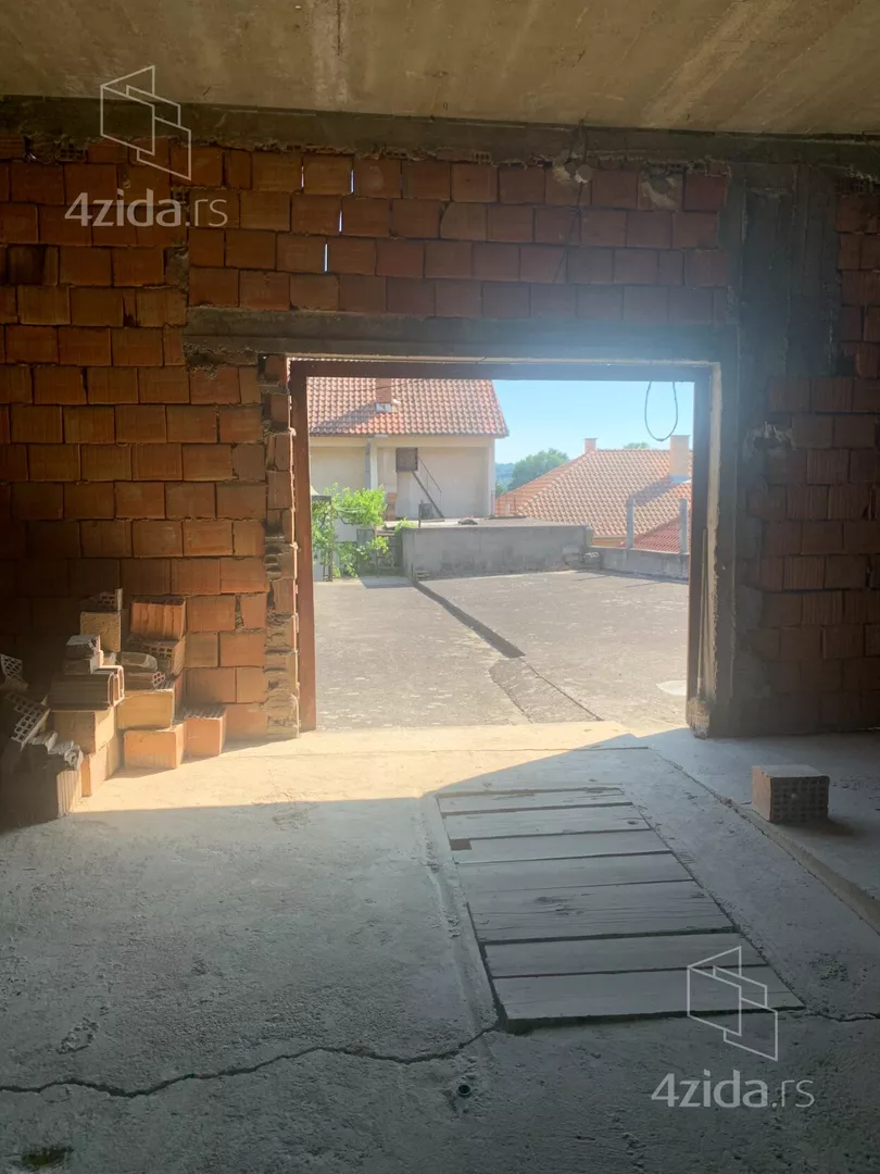 3-etažna kuća | 4zida