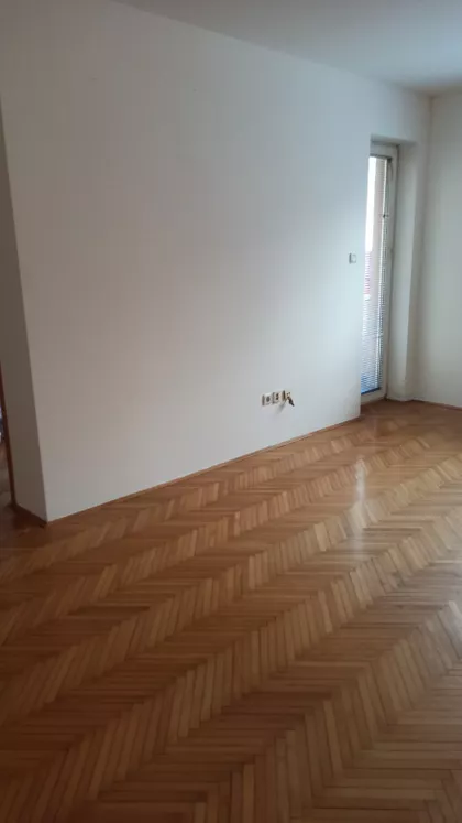 Cara Dušana | 4zida.rs