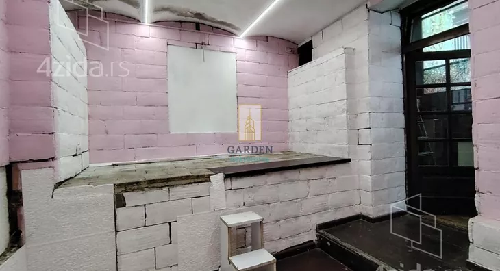 Poslovni prostor | 4zida