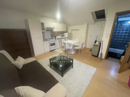 Dobrovoljačka | 4zida.rs