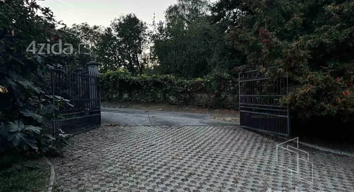 Turistički objekat | 4zida