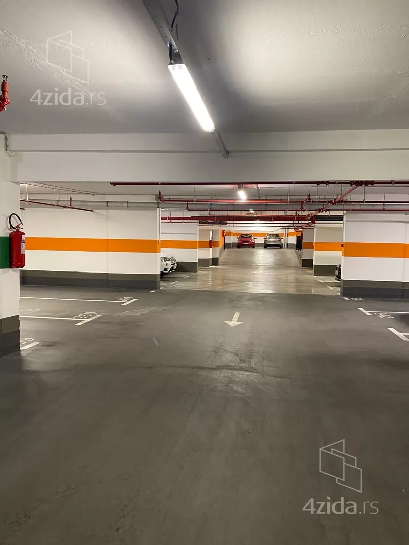 Parking | 4zida