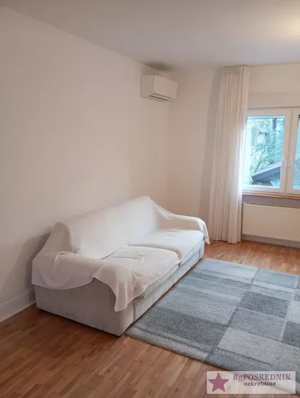 Novice Cerovića | 4zida.rs