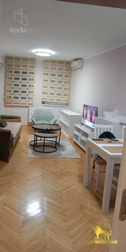 BRAĆE RIBNIKAR | 4zida.rs