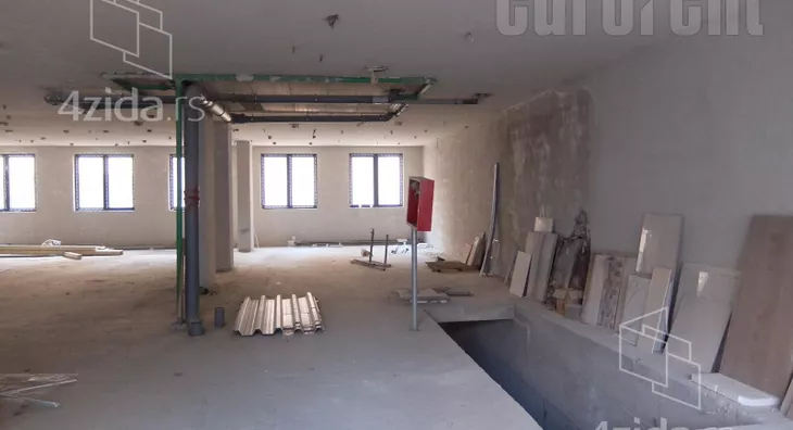 Poslovni prostor | 4zida