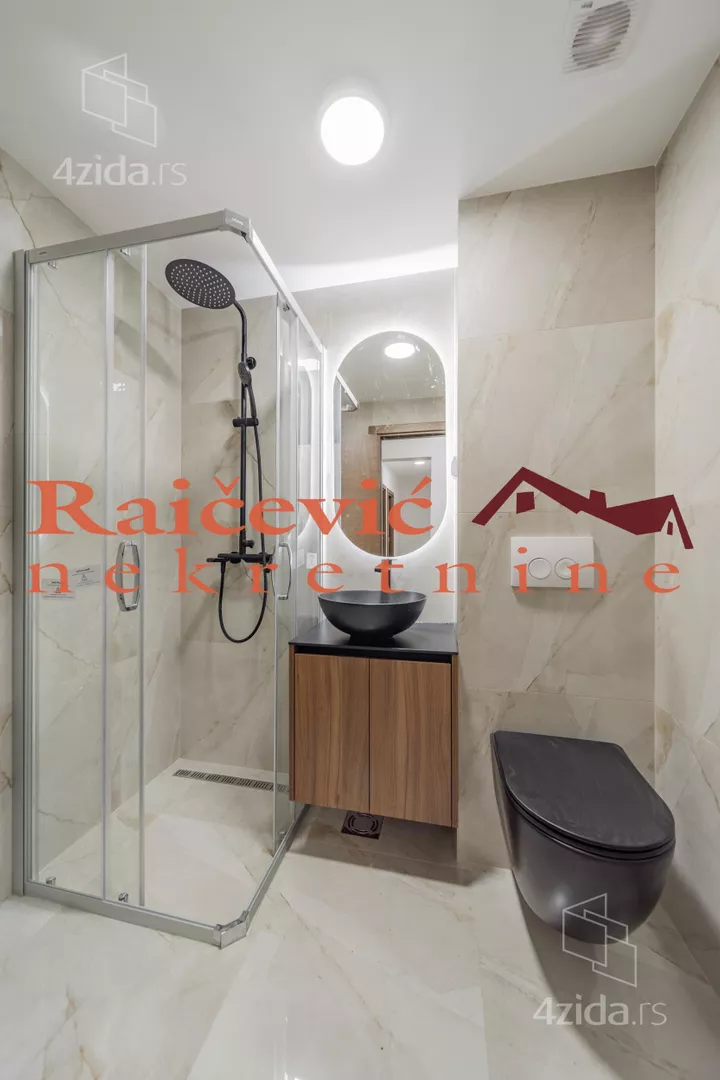 Petosoban stan | 4zida