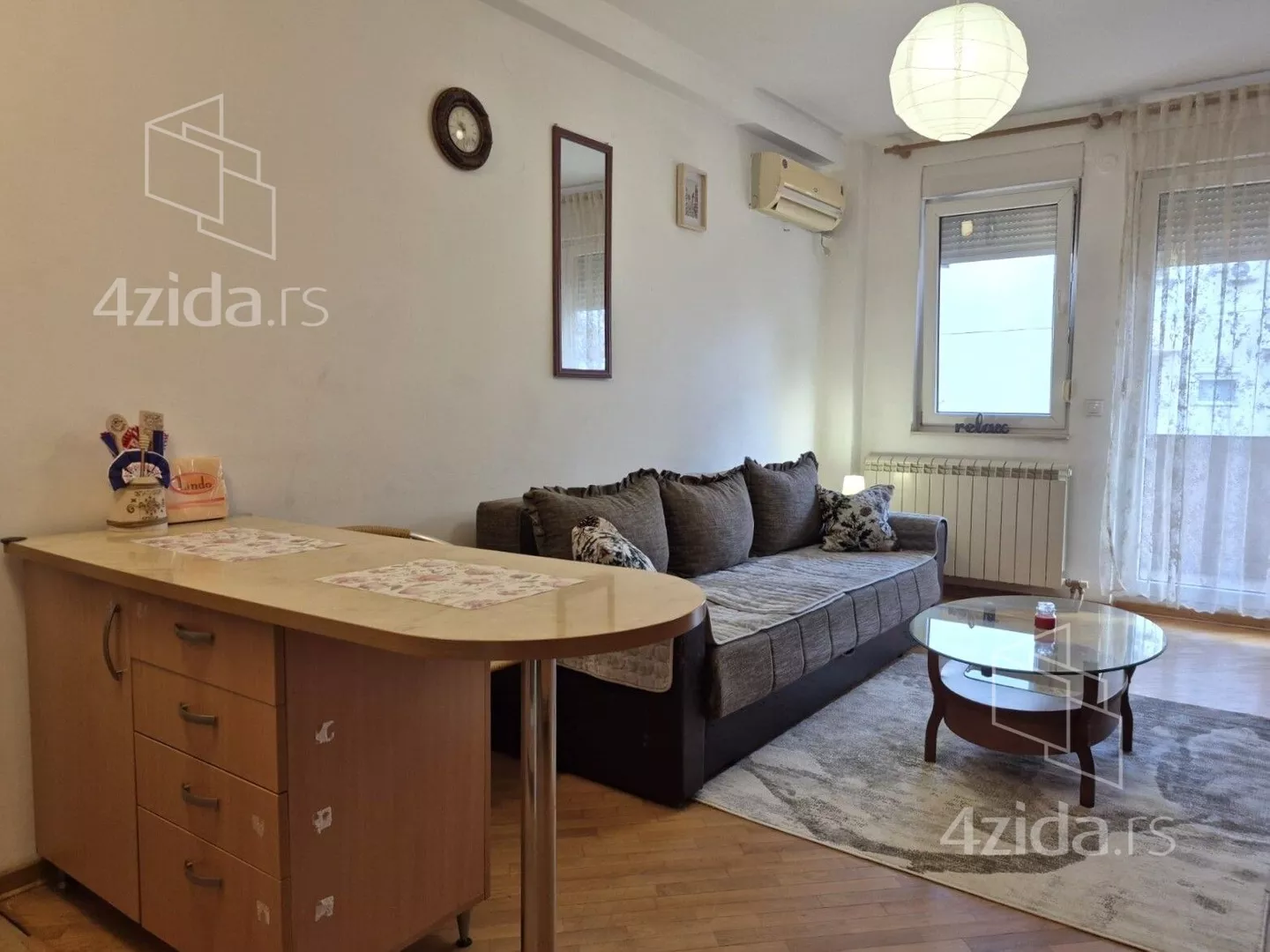 Jednoiposoban stan | 4zida