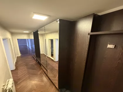 Jug Bogdana 6 | 4zida.rs