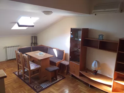 Spasenovićeva 12a | 4zida.rs