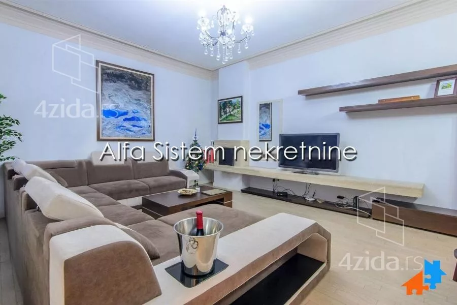 Četvorosoban stan | 4zida