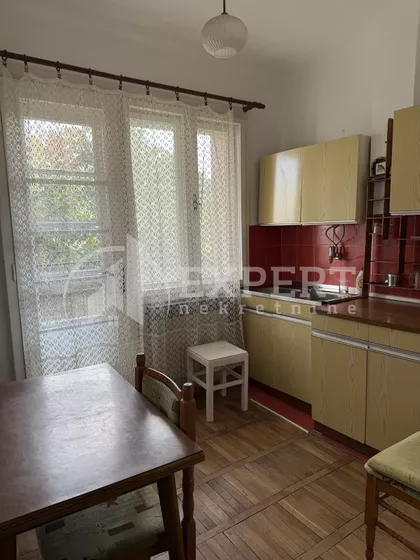 Cara Dušana | 4zida.rs