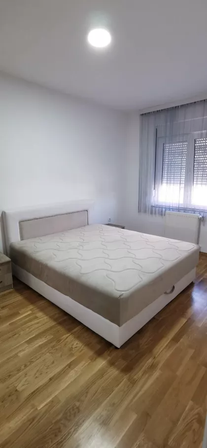 Trg Fontana | 4zida.rs