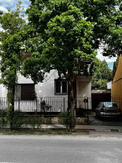 Gradske lokacije | 4zida.rs