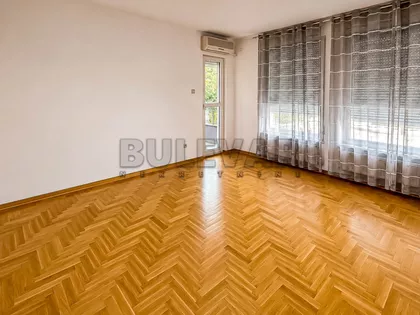 Maksima Gorkog | 4zida.rs
