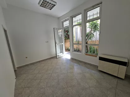 Janka Veselinovića 35 | 4zida.rs