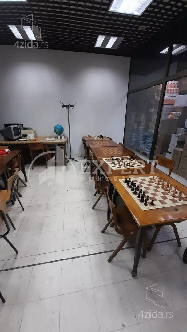 Lokal | 4zida