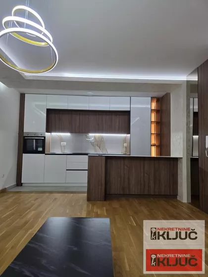 Sremska Kamenica | 4zida.rs