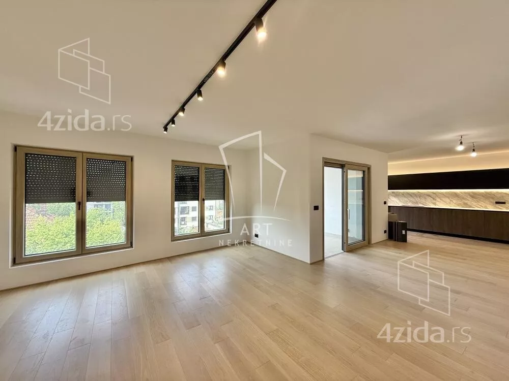 Petosoban stan | 4zida