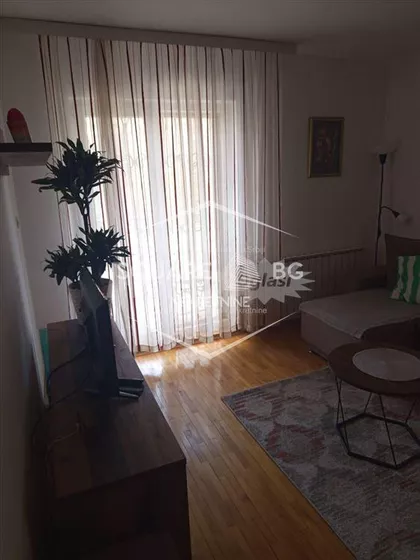 Podujevska | 4zida.rs