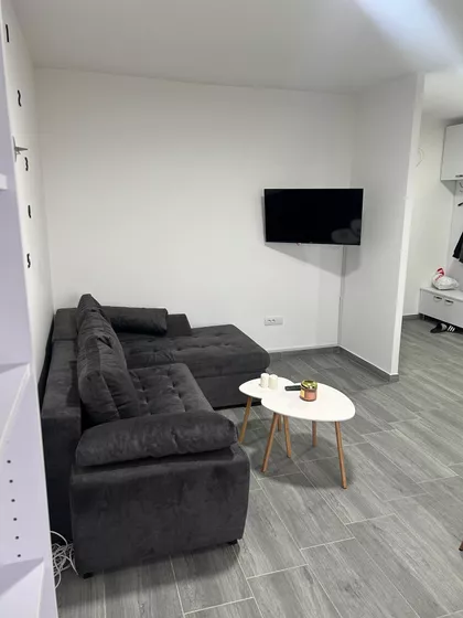 Veljka Vlahovića 8 | 4zida.rs