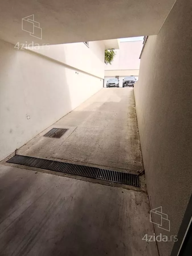 Garaža/Parking | 4zida